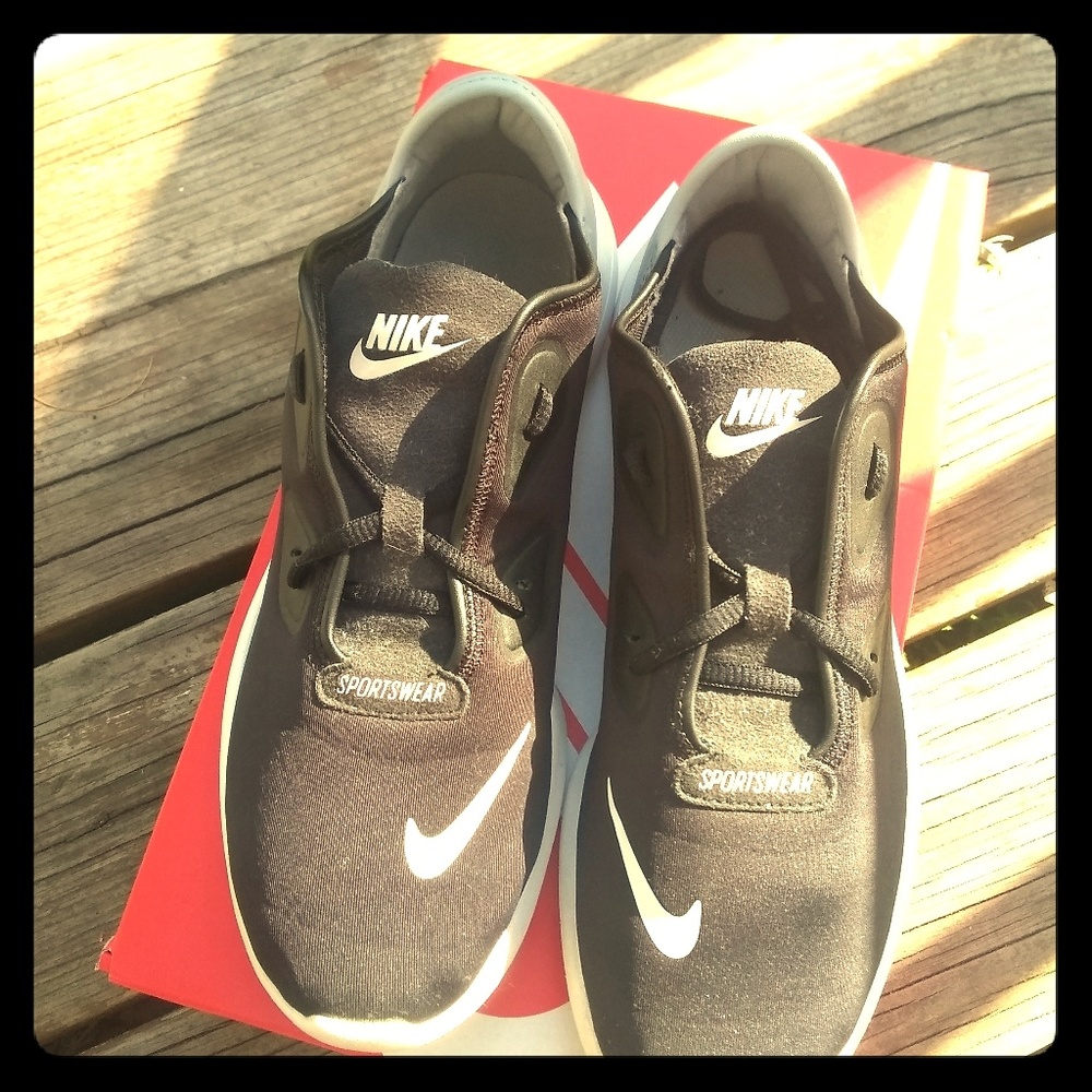 Running sneakers
